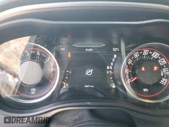 ✅ 2022 Dodge Challenger GT • VIN: 2C3CDZKG5NH219267 • Lot: 44239474. Wystawiony na Copart z przebiegiem 38 671 mil. Bezpłatny archiwum sprzedaży aukcyjnych z USA i szczegółowy raport historii pojazdu na DreamBid. Zdjęcie 9.