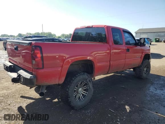 ✅ 2004 Chevrolet Silverado 2500HD LT • VIN: 1GCHK29274E255685 • Лот: 61619395. Опубликован ранее на Copart с пробегом 205 614 миль. Бесплатный доступ к архиву аукционных продаж из США и подробный отчёт об истории автомобиля на DreamBid. Изображение 3.