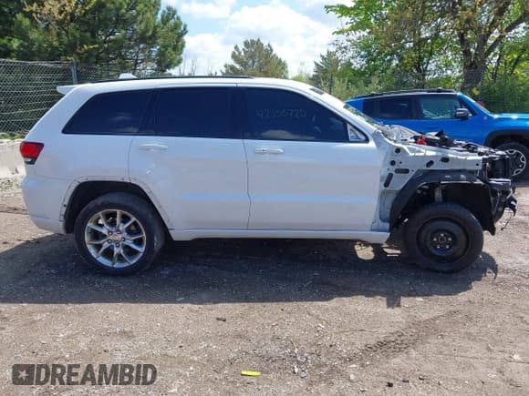 ✅ 2019 Jeep Grand Cherokee Upland • VIN: 1C4RJFAG4KC566506 • Lot: 42355720. Listed on IAAI with 127,141 mi. Free auction sales archive from the USA and detailed vehicle history report at DreamBid. Image 12.