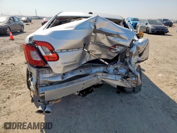 ✅ 2011 Ford Taurus SE • VIN: 1FAHP2DW8BG172950 • Lot: 71874905. Wystawiony na Copart z przebiegiem 172 926 mil. Bezpłatny archiwum sprzedaży aukcyjnych z USA i szczegółowy raport historii pojazdu na DreamBid. Zdjęcie 6.