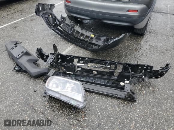 ✅ 2021 Chevrolet Colorado 2WD LT • VIN: 1GCGSCEA5M1285161 • Лот: 51022485. Опубликован ранее на Copart с пробегом 76 266 миль. Бесплатный доступ к архиву аукционных продаж из США и подробный отчёт об истории автомобиля на DreamBid. Изображение 12.