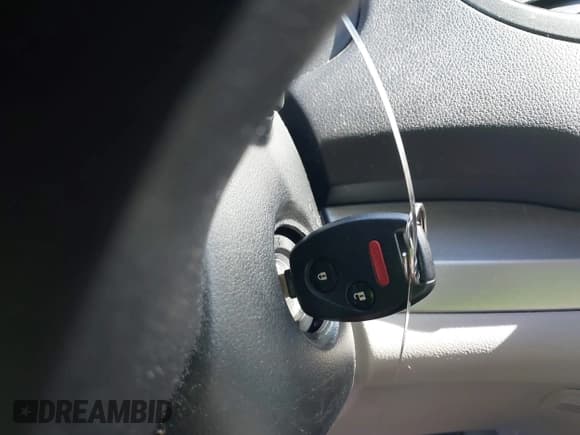 ✅ 2012 Honda CR-V LX • VIN: 5J6RM3H32CL026575 • Lot: 43720412. Listed on IAAI with 103,825 mi. Free auction sales archive from the USA and detailed vehicle history report at DreamBid. Image 11.