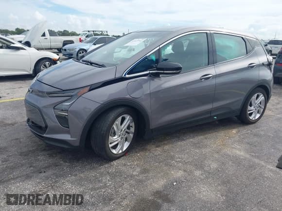 ✅ 2023 Chevrolet Bolt EV 1LT • VIN: 1G1FW6S09P4200234 • Lot: 43123522. Wystawiony na IAAI z przebiegiem 21 839 mil. Bezpłatny archiwum sprzedaży aukcyjnych z USA i szczegółowy raport historii pojazdu na DreamBid. Zdjęcie 2.