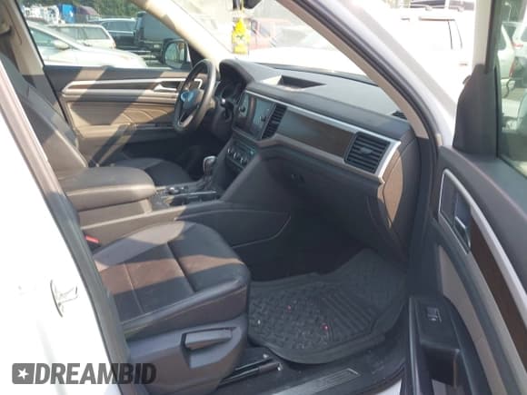 ✅ 2021 Volkswagen Atlas SE • VIN: 1V2HR2CA1MC549430 • Лот: 43151094. Опубликован ранее на IAAI с пробегом 91 997 миль. Бесплатный доступ к архиву аукционных продаж из США и подробный отчёт об истории автомобиля на DreamBid. Изображение 5.