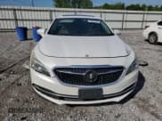 ✅ 2017 Buick LaCrosse Premium • VIN: 1G4ZR5SS6HU130342 • Lot: 63681354. Wystawiony na Copart z przebiegiem 325 876 mil. Bezpłatny archiwum sprzedaży aukcyjnych z USA i szczegółowy raport historii pojazdu na DreamBid. Zdjęcie 5.
