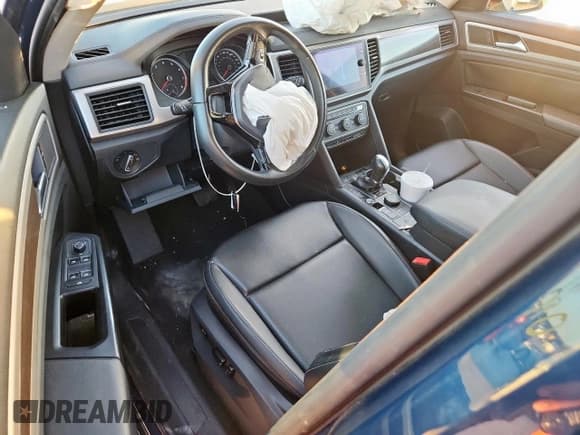 ✅ 2019 Volkswagen Atlas SE • VIN: 1V2UR2CA0KC614067 • Lot: 91261585. Listed on Copart with 97,657 mi. Free auction sales archive from the USA and detailed vehicle history report at DreamBid. Image 8.