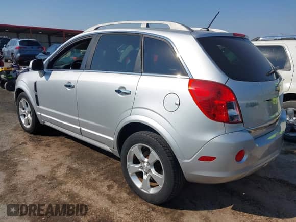 2013 Chevrolet Captiva Sport LTZ z VIN 3GNAL4EK1DS617118, wystawiony jako IAAI lot #43467944 z przebiegiem 73 297 mil mil oraz . Historia ofert i sprzedaży dostępna na DreamBid. Obrazek 3.