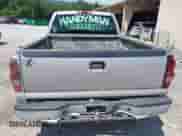 2006 Chevrolet Silverado 1500 Work Truck z VIN 3GCEC14X86G259897, wystawiony jako IAAI lot #42555732 z przebiegiem 150 603 mil mil oraz . Historia ofert i sprzedaży dostępna na DreamBid. Obrazek 12.
