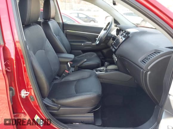 ✅ 2018 Mitsubishi Outlander SEL • VIN: JA4AP4AW0JU001292 • Lot: 43607558. Listed on IAAI with 71,392 mi. Free auction sales archive from the USA and detailed vehicle history report at DreamBid. Image 5.