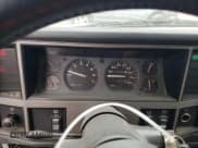 ✅ 1991 Jeep Cherokee • VIN: 1J4FJ58S1ML520376 • Lot: 75452364. Listed on Copart with 147,982 mi. Free auction sales archive from the USA and detailed vehicle history report at DreamBid. Image 9.