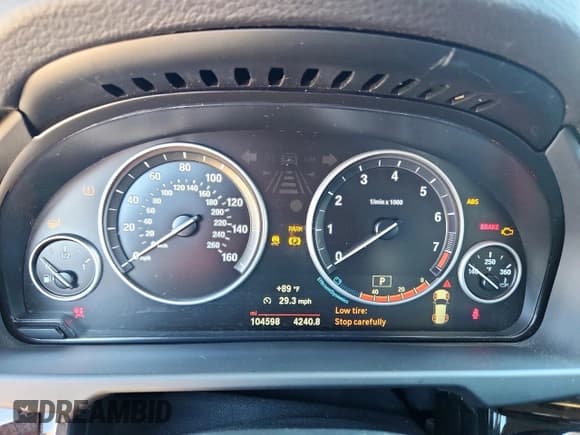 ✅ 2015 BMW X5 sDrive35i • VIN: 5UXKR2C55F0H36167 • Лот: 82116245. Опубликован ранее на Copart с пробегом 104 598 миль. Бесплатный доступ к архиву аукционных продаж из США и подробный отчёт об истории автомобиля на DreamBid. Изображение 9.