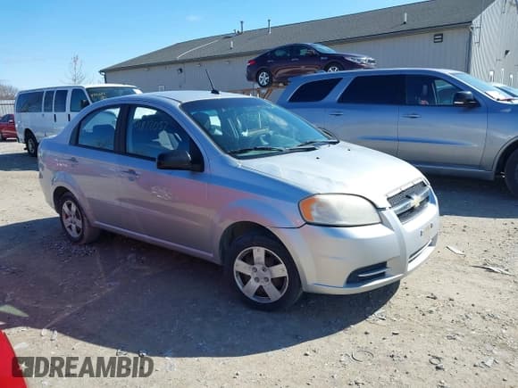 ✅ 2010 Chevrolet Aveo 1LT • VIN: KL1TD5DE0AB134556 • Lot: 41822057. Wystawiony na IAAI z przebiegiem 107 523 mil. Bezpłatny archiwum sprzedaży aukcyjnych z USA i szczegółowy raport historii pojazdu na DreamBid. Zdjęcie 1.
