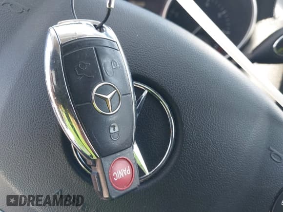 ✅ 2009 Mercedes-Benz GL 450 • VIN: 4JGBF71E99A512434 • Лот: 42074368. Опубликован ранее на IAAI с пробегом 115 737 миль. Бесплатный доступ к архиву аукционных продаж из США и подробный отчёт об истории автомобиля на DreamBid. Изображение 11.