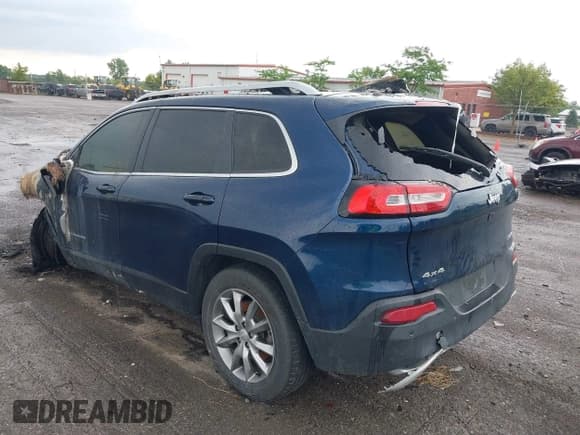 ✅ 2018 Jeep Cherokee Limited • VIN: 1C4PJMDX5JD530047 • Lot: 42554574. Listed on IAAI with Not provided. Free auction sales archive from the USA and detailed vehicle history report at DreamBid. Image 3.