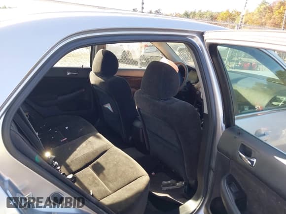 ✅ 2007 Honda Accord LX SE • VIN: JHMCM56387C012646 • Лот: 43543410. Опубликован ранее на IAAI с пробегом 76 356 миль. Бесплатный доступ к архиву аукционных продаж из США и подробный отчёт об истории автомобиля на DreamBid. Изображение 8.