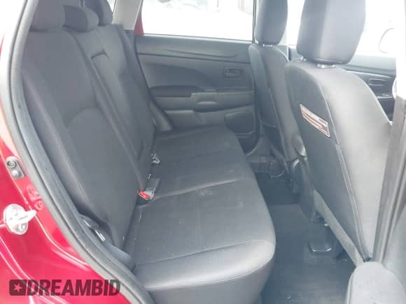 2014 Mitsubishi Outlander ES z VIN 4A4AR3AUXEE026377, wystawiony jako IAAI lot #43252186 z przebiegiem 79 249 mil mil oraz . Historia ofert i sprzedaży dostępna na DreamBid. Obrazek 8.