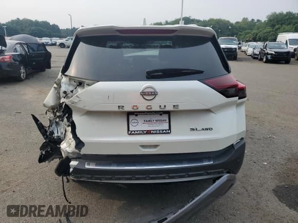 ✅ 2023 Nissan Rogue SL • VIN: 5N1BT3CB8PC897703 • Lot: 67417485. Wystawiony na Copart z przebiegiem 19 442 mil. Bezpłatny archiwum sprzedaży aukcyjnych z USA i szczegółowy raport historii pojazdu na DreamBid. Zdjęcie 6.