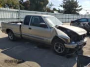 ✅ 2003 Chevrolet S-10 LS • VIN: 1GCCS19X238225667 • Lot: 81199645. Listed on Copart with 170,670 mi. Free auction sales archive from the USA and detailed vehicle history report at DreamBid. Image 4.