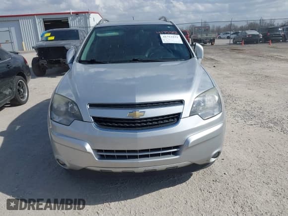✅ 2015 Chevrolet Captiva Sport LT • VIN: 3GNAL3EK6FS522826 • Lot: 41753152. Wystawiony na IAAI z przebiegiem 141 451 mil. Bezpłatny archiwum sprzedaży aukcyjnych z USA i szczegółowy raport historii pojazdu na DreamBid. Zdjęcie 6.