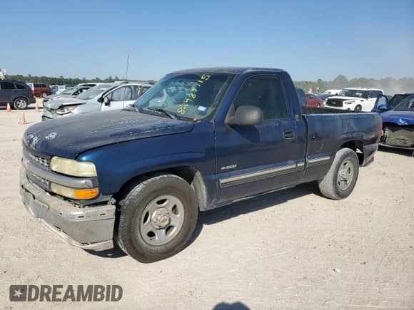 2000 Chevrolet Silverado 1500 с VIN 1GCEC14W5YZ132938, выставлен на аукционе Copart как лот 82487715 с пробегом Не указан миль и Списание • Salvage title. История ставок и продаж доступна на DreamBid. Изображение 1.