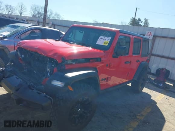 ✅ 2023 Jeep Wrangler Sport • VIN: 1C4HJXDGXPW576105 • Lot: 41743632. Wystawiony na IAAI z przebiegiem 30 049 mil. Bezpłatny archiwum sprzedaży aukcyjnych z USA i szczegółowy raport historii pojazdu na DreamBid. Zdjęcie 17.