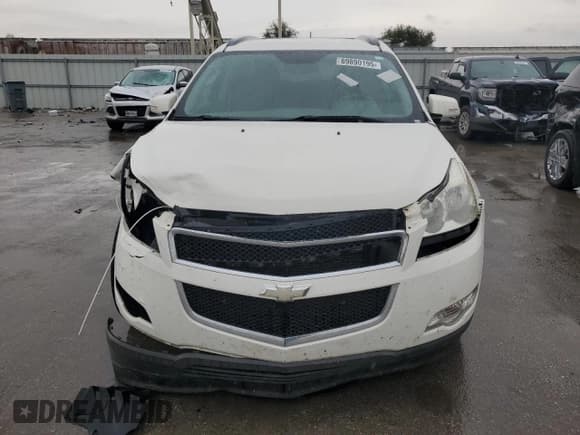 ✅ 2011 Chevrolet Traverse 1LT • VIN: 1GNKRGED7BJ395060 • Lot: 89890195. Wystawiony na Copart z przebiegiem 219 950 mil. Bezpłatny archiwum sprzedaży aukcyjnych z USA i szczegółowy raport historii pojazdu na DreamBid. Zdjęcie 5.