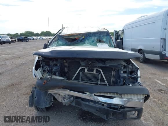 ✅ 2005 Chevrolet Silverado 2500HD LS • VIN: 1GCHK23215F971423 • Lot: 42268344. Listed on IAAI with Not provided. Free auction sales archive from the USA and detailed vehicle history report at DreamBid. Image 12.