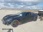 ✅ 2019 Chevrolet Corvette 2LT • VIN: 1G1YC2D76K5106643 • Lot: 43927007. Wystawiony na IAAI z przebiegiem 31 522 mil. Bezpłatny archiwum sprzedaży aukcyjnych z USA i szczegółowy raport historii pojazdu na DreamBid. Zdjęcie 19.