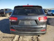 ✅ 2017 Kia Sorento LX • VIN: 5XYPGDA30HG200375 • Lot: 89931335. Listed on Copart with 137,819 mi. Free auction sales archive from the USA and detailed vehicle history report at DreamBid. Image 6.