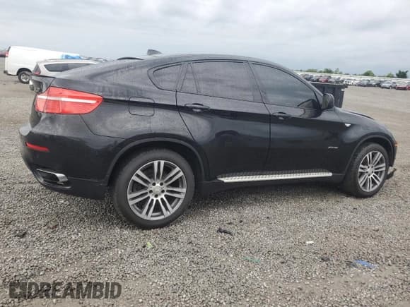 ✅ 2011 BMW X6 50i • VIN: 5UXFG8C58BLZ96661 • Lot: 60905505. Wystawiony na Copart z przebiegiem 182 053 mil. Bezpłatny archiwum sprzedaży aukcyjnych z USA i szczegółowy raport historii pojazdu na DreamBid. Zdjęcie 3.