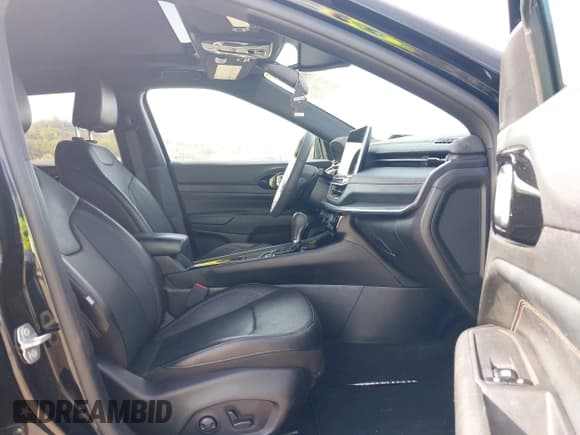 ✅ 2023 Jeep Compass (RED) Edition • VIN: 3C4NJDCN8PT502589 • Lot: 39114686. Listed on IAAI with 16,116 mi. Free auction sales archive from the USA and detailed vehicle history report at DreamBid. Image 5.