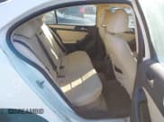 ✅ 2011 Volkswagen Jetta SE • VIN: 3VWDZ7AJ2BM319355 • Lot: 43669991. Wystawiony na IAAI z przebiegiem 177 438 mil. Bezpłatny archiwum sprzedaży aukcyjnych z USA i szczegółowy raport historii pojazdu na DreamBid. Zdjęcie 8.