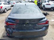 ✅ 2023 Lexus ES 300h • VIN: 58ADA1C17PU027891 • Lot: 43043227. Listed on IAAI with 44,390 mi. Free auction sales archive from the USA and detailed vehicle history report at DreamBid. Image 16.