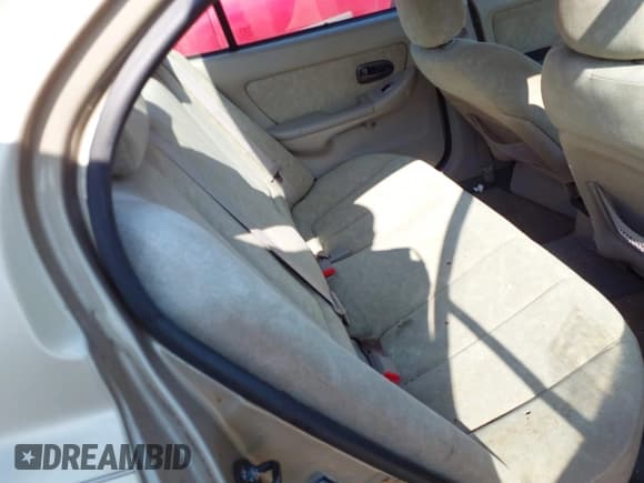 ✅ 2003 Hyundai Elantra GLS • VIN: KMHDN45D13U644170 • Lot: 41541744. Wystawiony na IAAI z przebiegiem 143 260 mil. Bezpłatny archiwum sprzedaży aukcyjnych z USA i szczegółowy raport historii pojazdu na DreamBid. Zdjęcie 8.