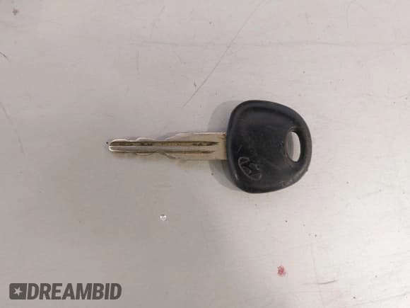 ✅ 2011 Hyundai Accent GLS • VIN: KMHCN4ACXBU607206 • Лот: 42393031. Опубликован ранее на IAAI с пробегом 170 666 миль. Бесплатный доступ к архиву аукционных продаж из США и подробный отчёт об истории автомобиля на DreamBid. Изображение 11.