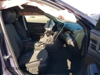 2015 Chevrolet Malibu LT z VIN 1G11C5SL6FF142898, wystawiony jako IAAI lot #43263504 z przebiegiem 132 766 mil mil oraz . Historia ofert i sprzedaży dostępna na DreamBid. Obrazek 5.