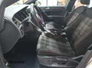 ✅ 2017 Volkswagen Golf GTI S • VIN: 3VW4T7AU9HM051134 • Lot: 89624615. Wystawiony na Copart z przebiegiem 101 208 mil. Bezpłatny archiwum sprzedaży aukcyjnych z USA i szczegółowy raport historii pojazdu na DreamBid. Zdjęcie 7.