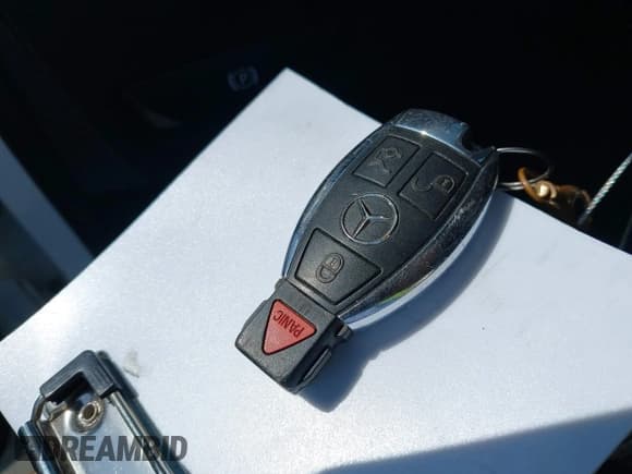 ✅ 2013 Mercedes-Benz E 350 Luxury • VIN: WDDHF5KBXDA701678 • Лот: 43138383. Опубликован ранее на IAAI с пробегом 88 001 миль. Бесплатный доступ к архиву аукционных продаж из США и подробный отчёт об истории автомобиля на DreamBid. Изображение 11.