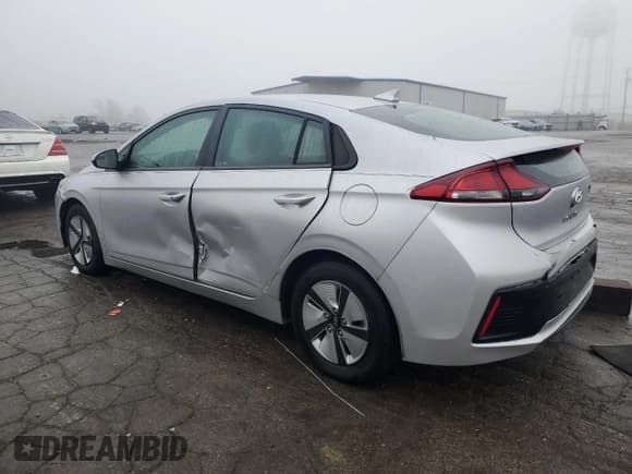 ✅ 2017 Hyundai Ioniq Blue • VIN: KMHC65LC4HU055890 • Lot: 84916004. Wystawiony na Copart z przebiegiem Nie podano. Bezpłatny archiwum sprzedaży aukcyjnych z USA i szczegółowy raport historii pojazdu na DreamBid. Zdjęcie 2.