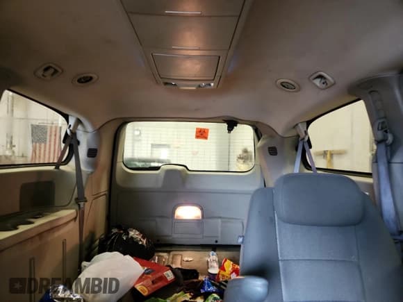 ✅ 2009 Dodge Grand Caravan SXT • VIN: 2D8HN54199R530525 • Лот: 87399245. Опубликован ранее на Copart с пробегом 201 928 миль. Бесплатный доступ к архиву аукционных продаж из США и подробный отчёт об истории автомобиля на DreamBid. Изображение 10.