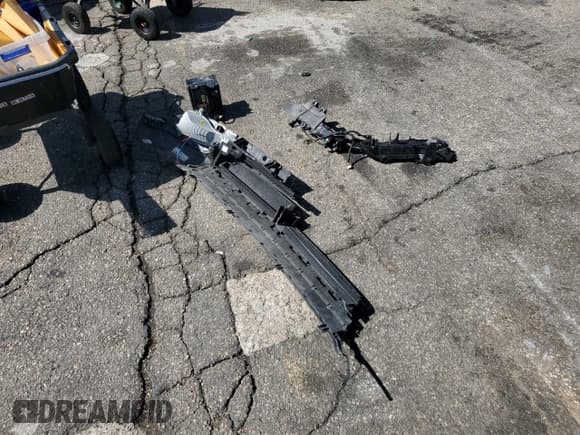 ✅ 2024 Hyundai Ioniq 5 SEL • VIN: KM8KNDDF8RU334228 • Lot: 81769835. Listed on Copart with 10,441 mi. Free auction sales archive from the USA and detailed vehicle history report at DreamBid. Image 12.