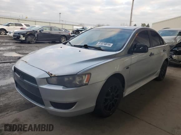✅ 2010 Mitsubishi Lancer DE • VIN: JA32U1FU8AU033396 • Лот: 81074814. Опубликован ранее на Copart с пробегом 201 090 миль. Бесплатный доступ к архиву аукционных продаж из США и подробный отчёт об истории автомобиля на DreamBid. Изображение 1.