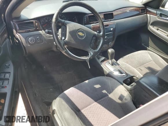 ✅ 2014 Chevrolet Impala LT • VIN: 2G1WB5E32E1112467 • Лот: 67693364. Опубликован ранее на Copart с пробегом 168 063 миль. Бесплатный доступ к архиву аукционных продаж из США и подробный отчёт об истории автомобиля на DreamBid. Изображение 8.