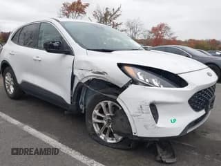 ✅ 2020 Ford Escape SE • VIN: 1FMCU9G65LUA19989 • Lot: 43552188. Listed on IAAI with 53,120 mi. Free auction sales archive from the USA and detailed vehicle history report at DreamBid. Image 1.