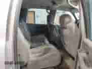 2005 Chevrolet Suburban LS z VIN 1GNFK16Z85J145229, wystawiony jako IAAI lot #42706478 z przebiegiem 198 500 mil mil oraz . Historia ofert i sprzedaży dostępna na DreamBid. Obrazek 8.