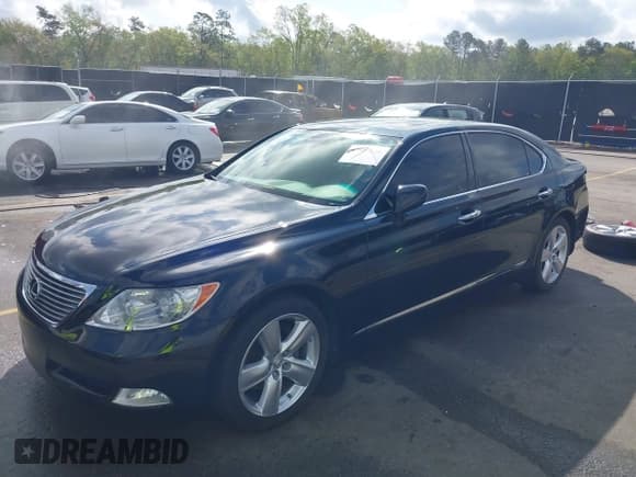 ✅ 2008 Lexus LS 460 L • VIN: JTHGL46F685021649 • Lot: 41917829. Listed on IAAI with Not provided. Free auction sales archive from the USA and detailed vehicle history report at DreamBid. Image 2.