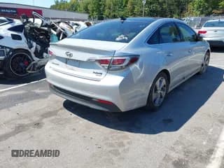 ✅ 2016 Hyundai Sonata Limited • VIN: KMHE34L1XGA017347 • Lot: 43192771. Listed on IAAI with 74,523 mi. Free auction sales archive from the USA and detailed vehicle history report at DreamBid. Image 4.