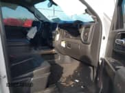 ✅ 2020 Chevrolet Silverado 1500 RST • VIN: 3GCUYEEL0LG438818 • Lot: 40846782. Wystawiony na IAAI z przebiegiem 108 018 mil. Bezpłatny archiwum sprzedaży aukcyjnych z USA i szczegółowy raport historii pojazdu na DreamBid. Zdjęcie 5.