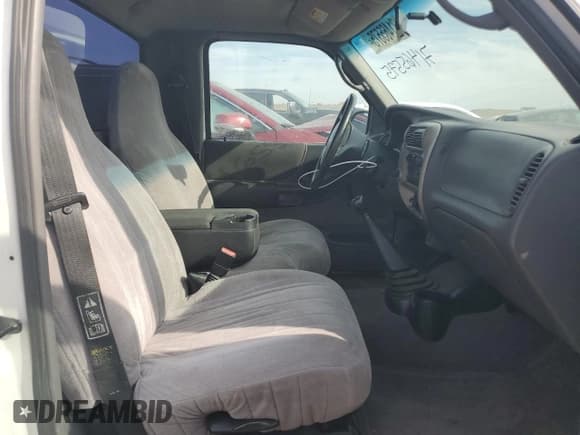 ✅ 2003 Ford Ranger XL • VIN: 1FTYR10D63PA10254 • Lot: 71465575. Wystawiony na Copart z przebiegiem 218 440 mil. Bezpłatny archiwum sprzedaży aukcyjnych z USA i szczegółowy raport historii pojazdu na DreamBid. Zdjęcie 10.