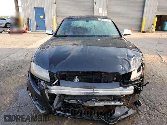 ✅ 2012 Audi S5 Premium Plus • VIN: WAUCVAFR2CA017629 • Лот: 52552015. Опубликован ранее на Copart с пробегом 139 330 миль. Бесплатный доступ к архиву аукционных продаж из США и подробный отчёт об истории автомобиля на DreamBid. Изображение 5.